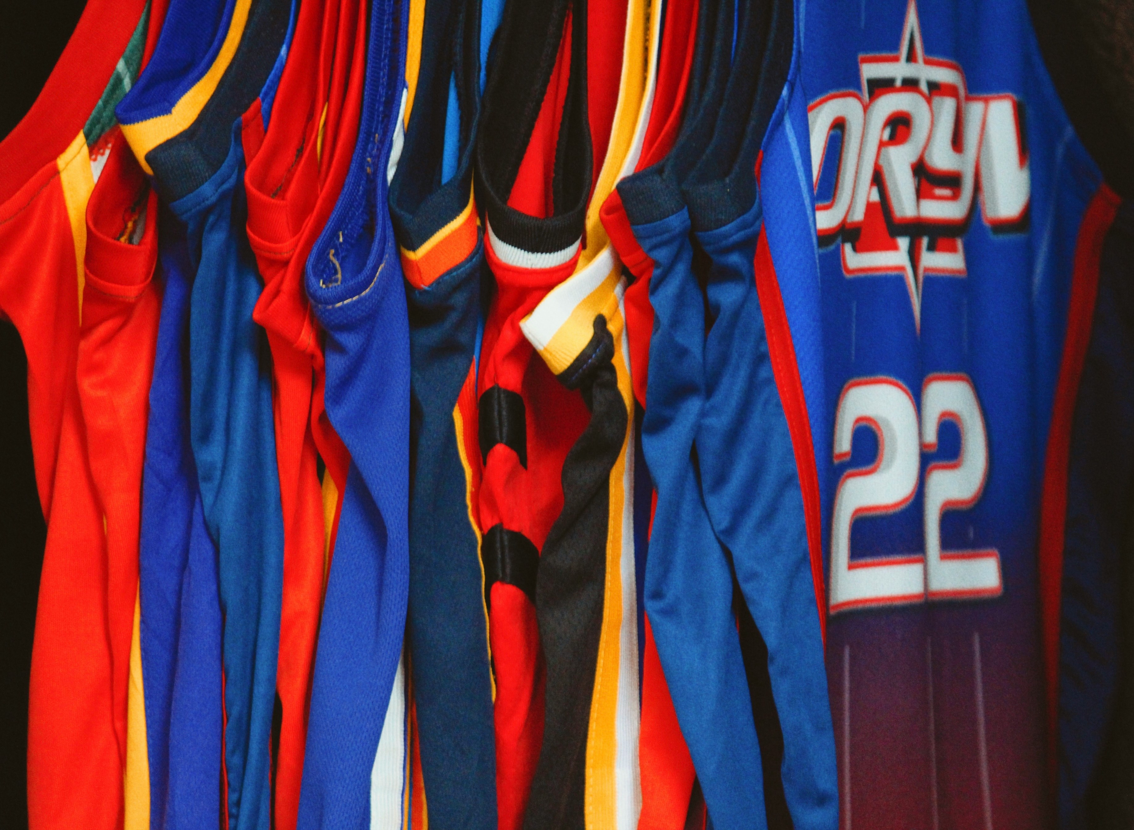 The Ultimate Guide to Designing and Ordering Custom Sports Apparel for Your Team